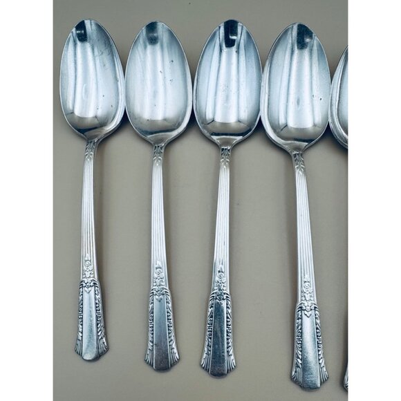 Set Of 8 International Silver Rogers 1940 TREASURE Silverplate Tea Spoons - Picture 2 of 8